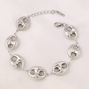 Elegant Silver Bracelet